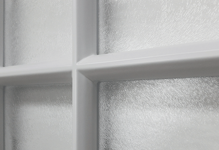 Межкомнатные двери со стеклом-решеткой